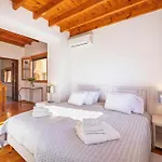 Maison Roxanne & Maisonette In Medieval By Rhodes4vacation