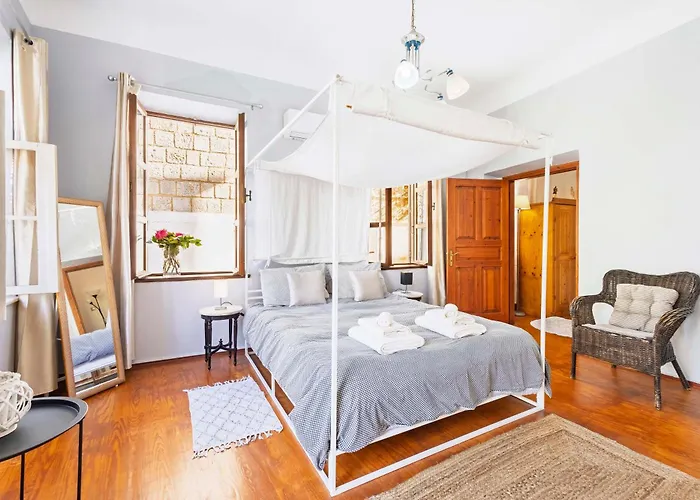 Maison Roxanne & Maisonette In Medieval By Rhodes4vacation Holiday home